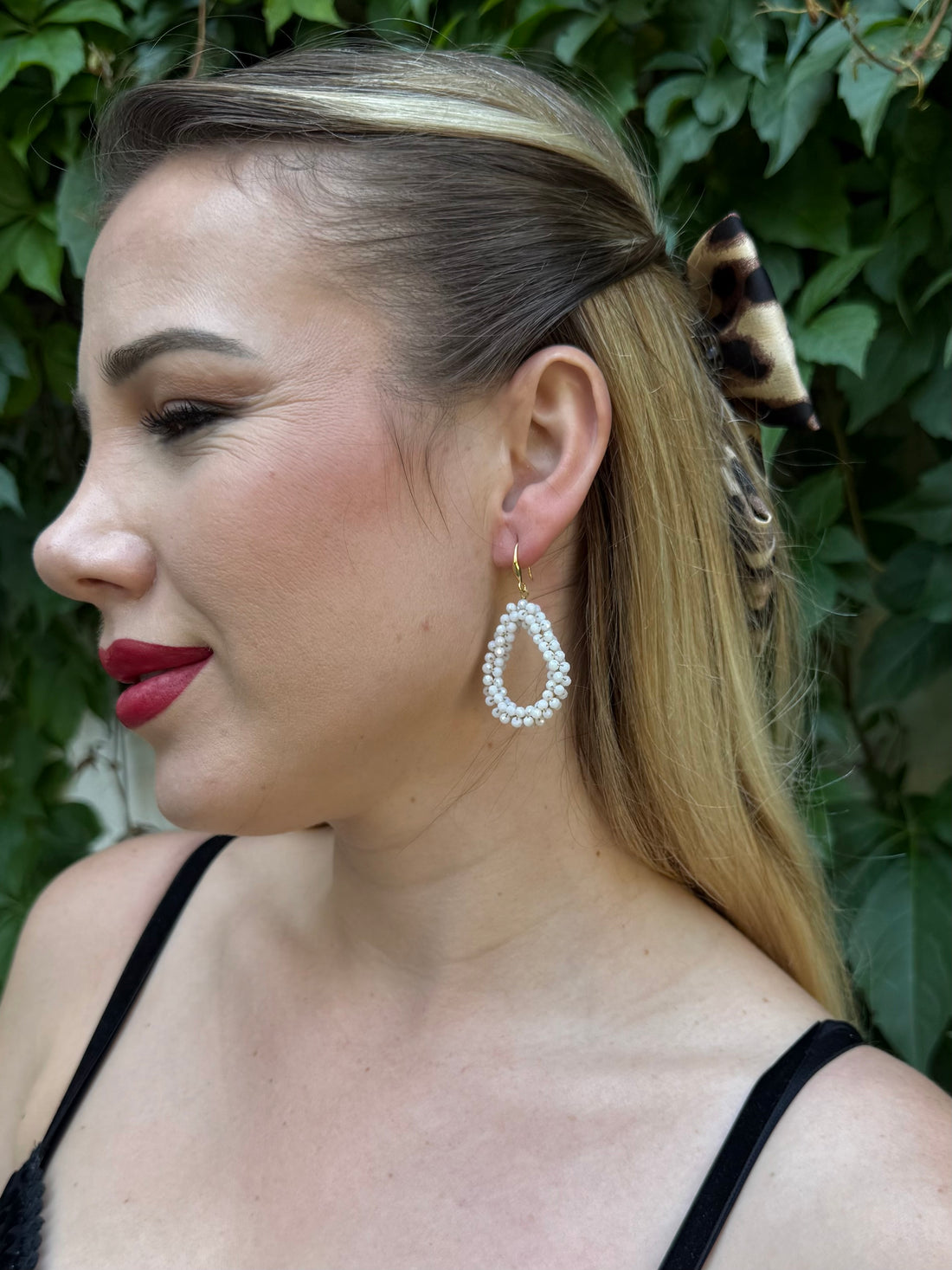 Sisterschmuck-weiß-oval-ohrring