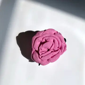 Solar Eclipse - Haarklammer mit Rosen pink