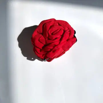 Solar Eclipse - Haarklammer mit Rosen rot