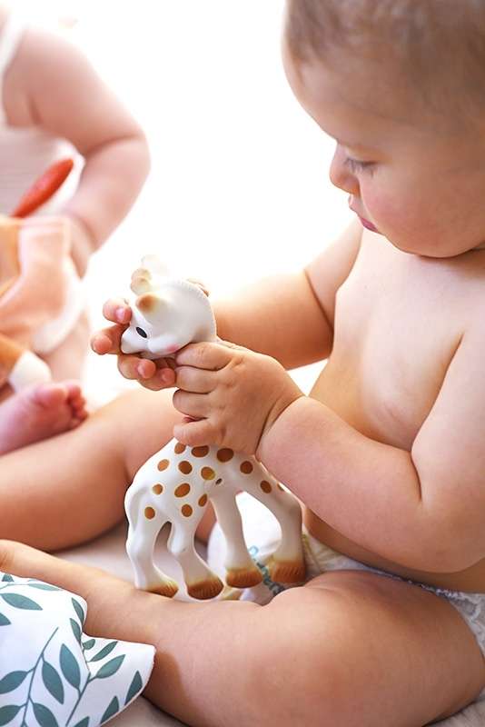 Sophie la girafe - Sophie Babyspielzeug &amp; Beißring aus NAturkautschuk