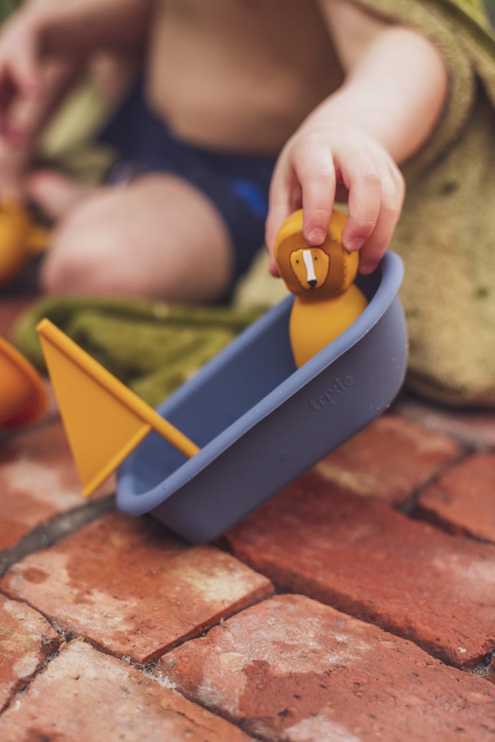 Trixie - Badespielzeug Segelboot - Mr. Lion