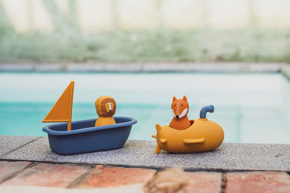 Trixie - Badespielzeug Segelboot / Uboot - Mr. Lion/ Fox