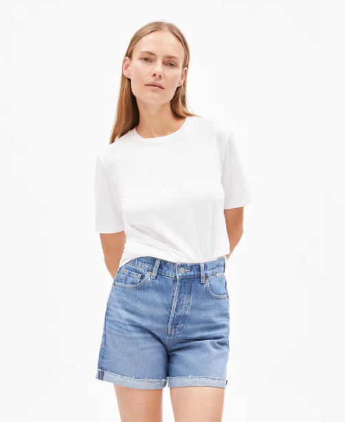 Klassisches Shirt aus Biobaumwolle mit Rundhalsausschnitt von Armedangels.