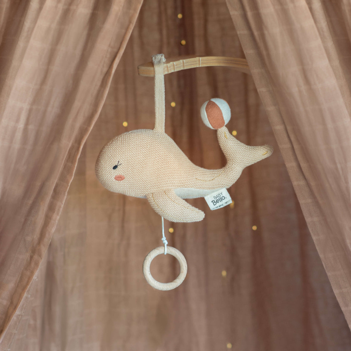 Baby Bello - Spieluhr "Wal" Baumwolle (Bio) natur - AURYN Shop