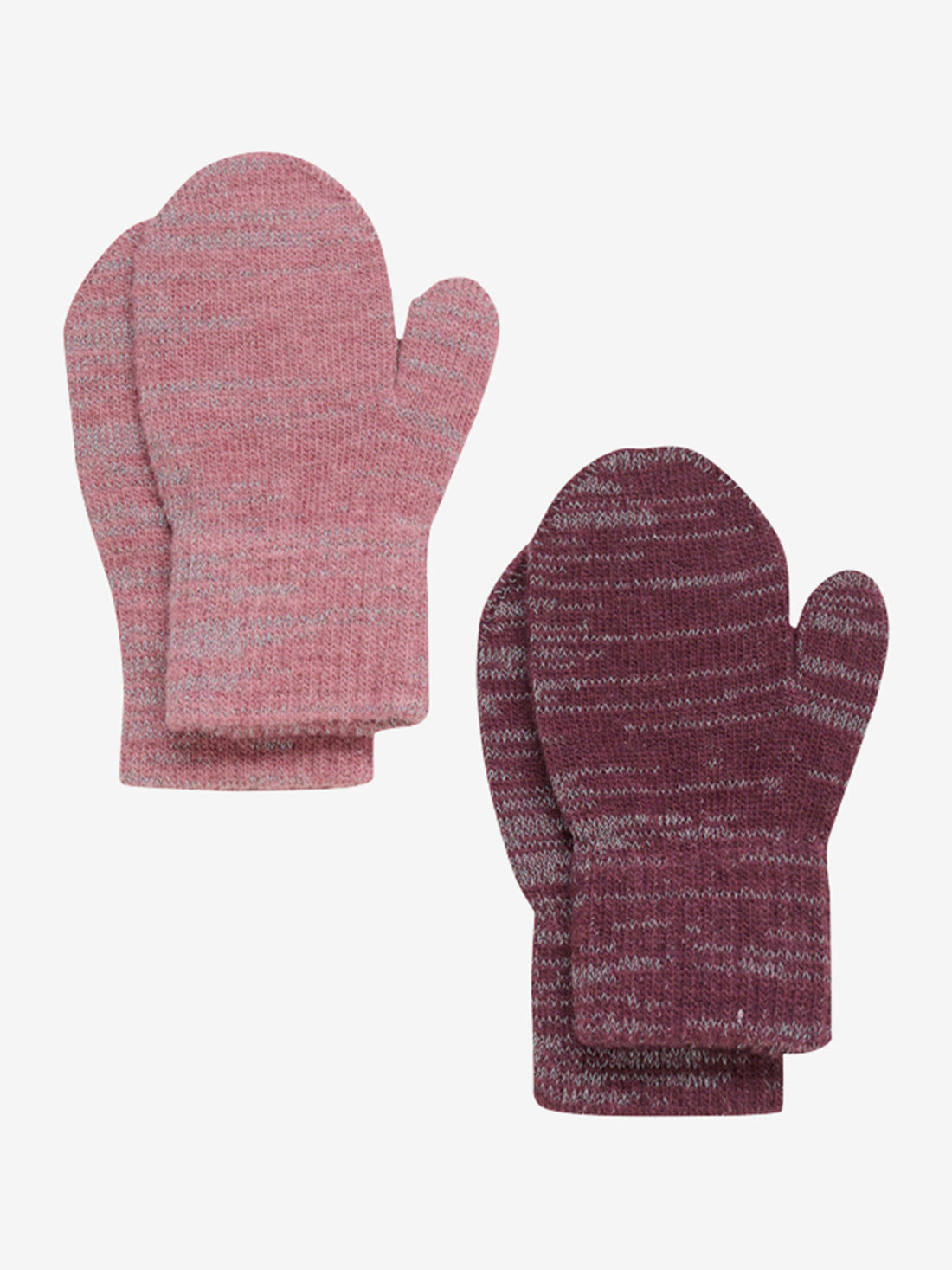 Praktische Strickhandschuhe mit Rippenbündchen am Handgelenk. Die Fingerhandschuhe sind unifarben mit eingenähtem Reflexfaden. Sie sind aus Wolle und viel Stretch gefertigt, sodass sie warm und angenehm zu tragen sind.