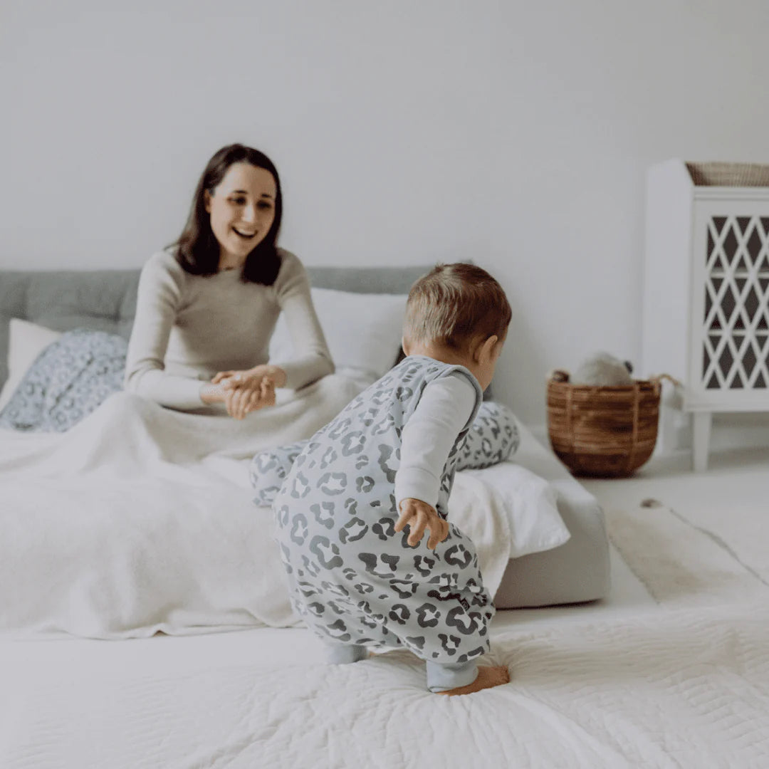 emma noah schlafsack füße ▷ Emma & Noah - Sommerschlafsack mit Füßen leo grau 1.0 TOG