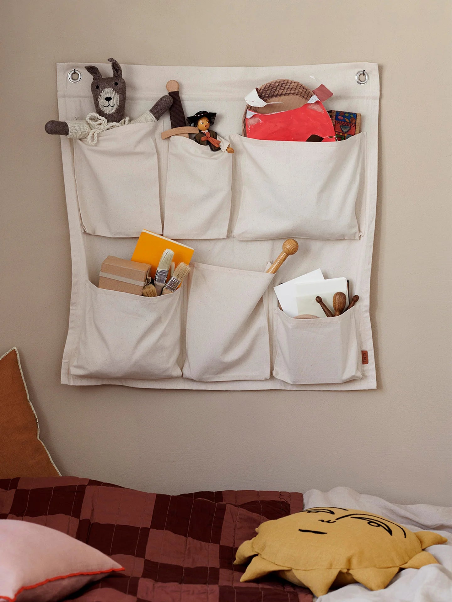 ▷ ferm LIVING -Aufbewahrung Wall Pocket aus Biobaumwolle