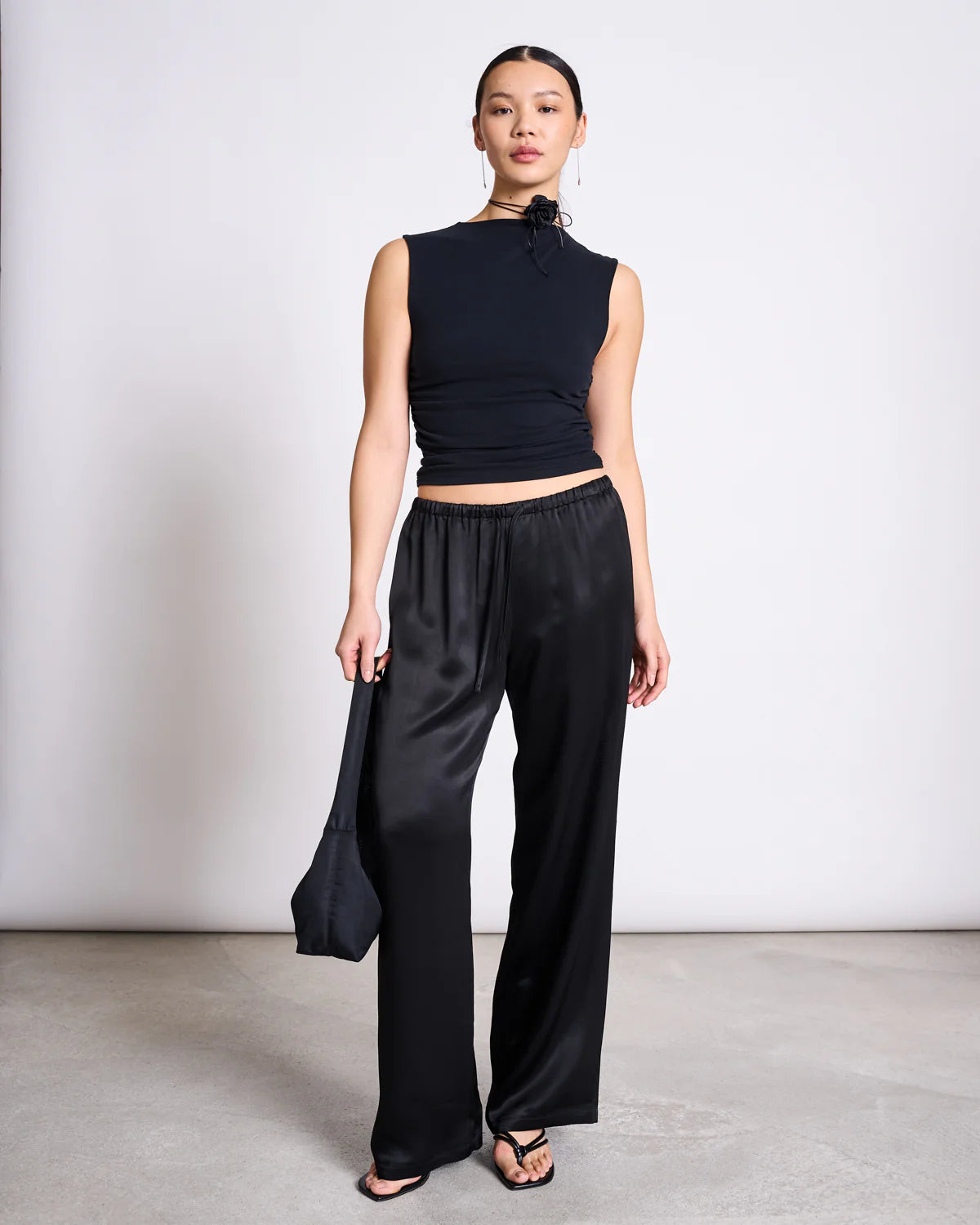Jan ´n June - schwarze Satinhose Fris aus Viskose