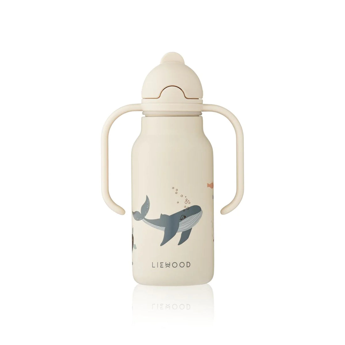 Die innovative, kinderfreundliche Version der Falk Flasche von Liewood für Mädchen und Jungen, die Kimmie Wasserflasche, hat zwei einfache Griffe am Deckel, einen eingebauten Trinkhalm und ist aus 18/8-Edelstahl gefertigt. 