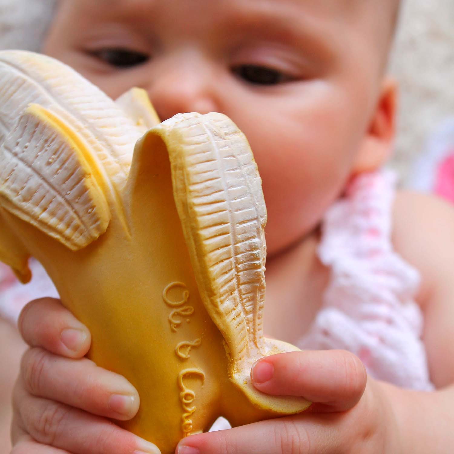 Oli &amp; Carol -  Banane Ana Greifling/ Teether