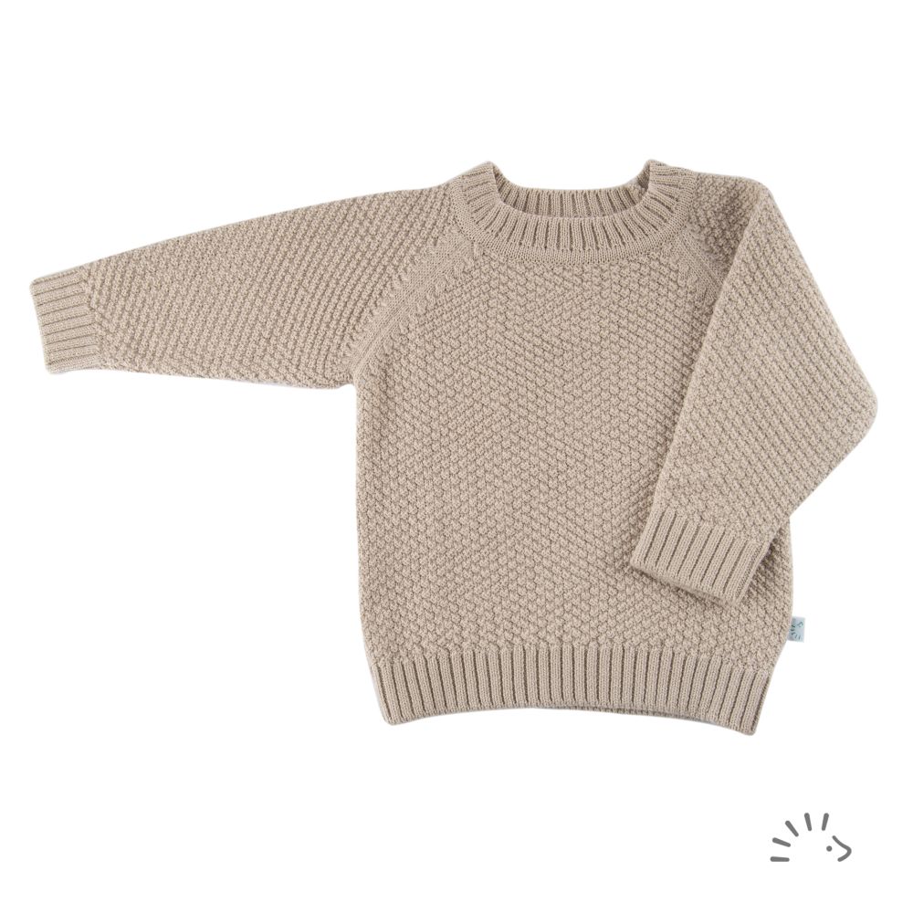 Der Strickpullover ist aus hochwertiger kbT Wolle und passt im Alltag als auch bei festlichen Anlässen. 
