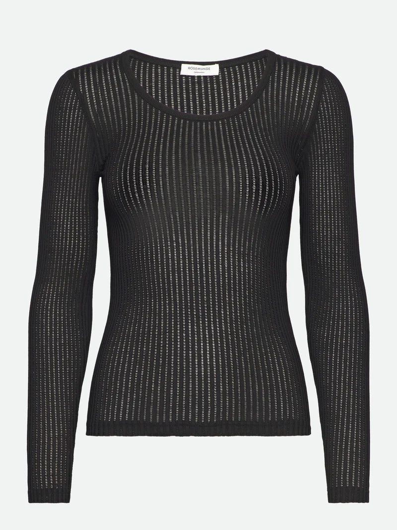 Diese zarte und raffinierte Bluse ist aus der weichsten Seiden- und Baumwollmischung gefertigt und verleiht jedem Ensemble einen Hauch von Klasse.