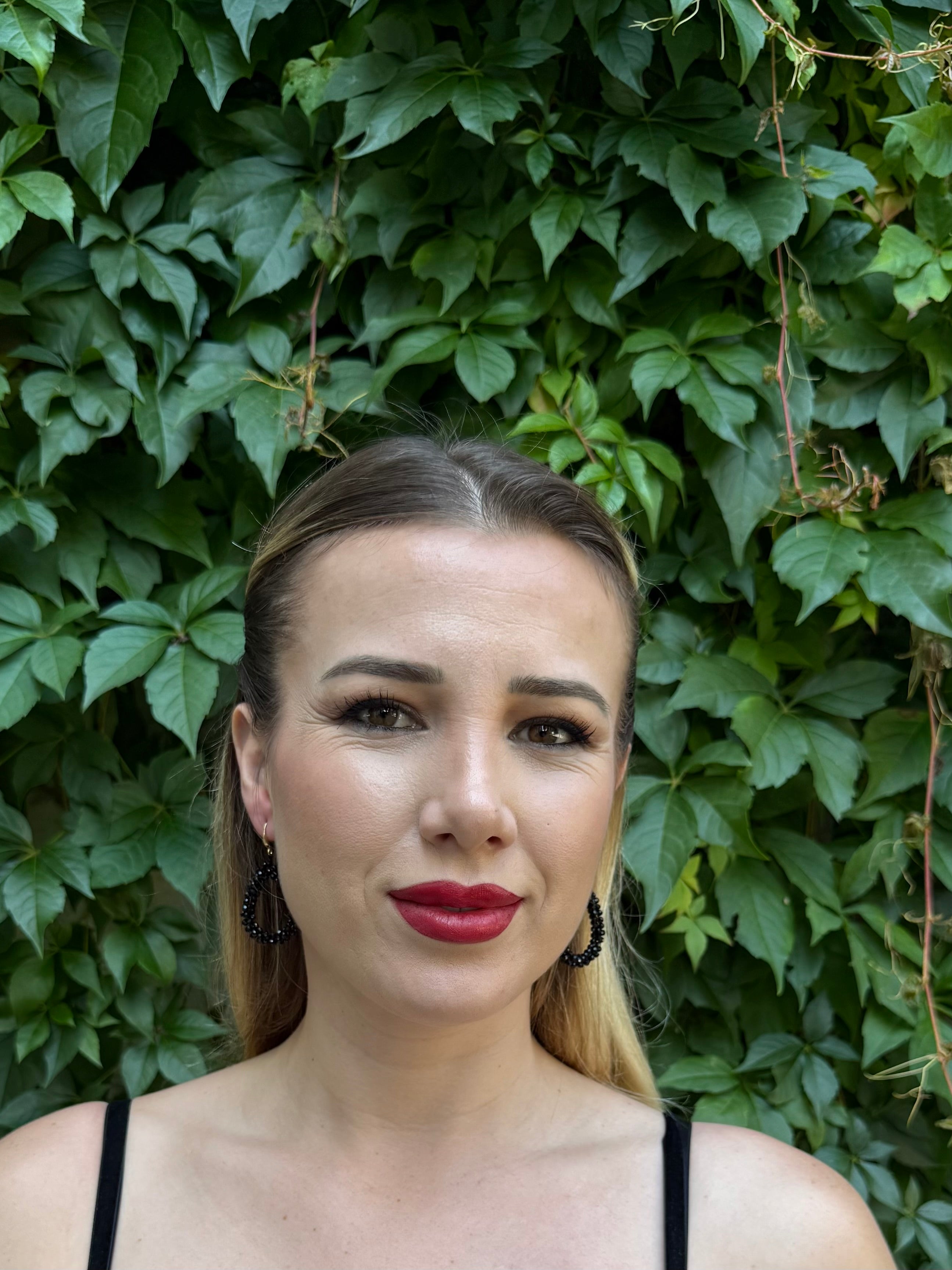 schwarz-ovalohrringe-sisterschmuck