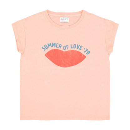 T-Shirt in Pfirsichfarbe mit Rundhalsausschnitt und Lippen Print  von Sisters Department