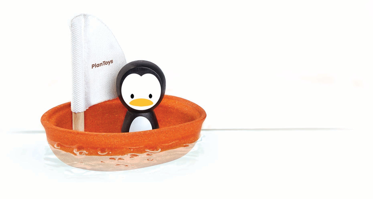 Plan Toys - Segelboot Pinguin - AURYN Shop