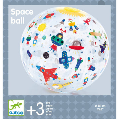 Space Ball ist ein großer, schöner aufblasbarer Ballon mit Weltraummotiven und einem Durchmesser von 35 cm, der leicht und einfach zu transportieren ist. Er ist der perfekte Begleiter für Spiele im Freien oder im Wasser.