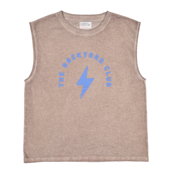 Sisters Department - T-Shirt mit Print "Backyard Club" - AURYN Shop